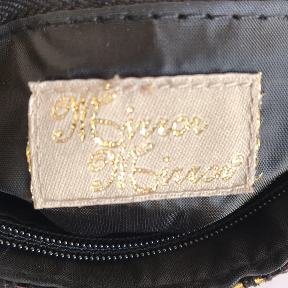 Leopard print purse with divided sections inside - Picture 6 of 6